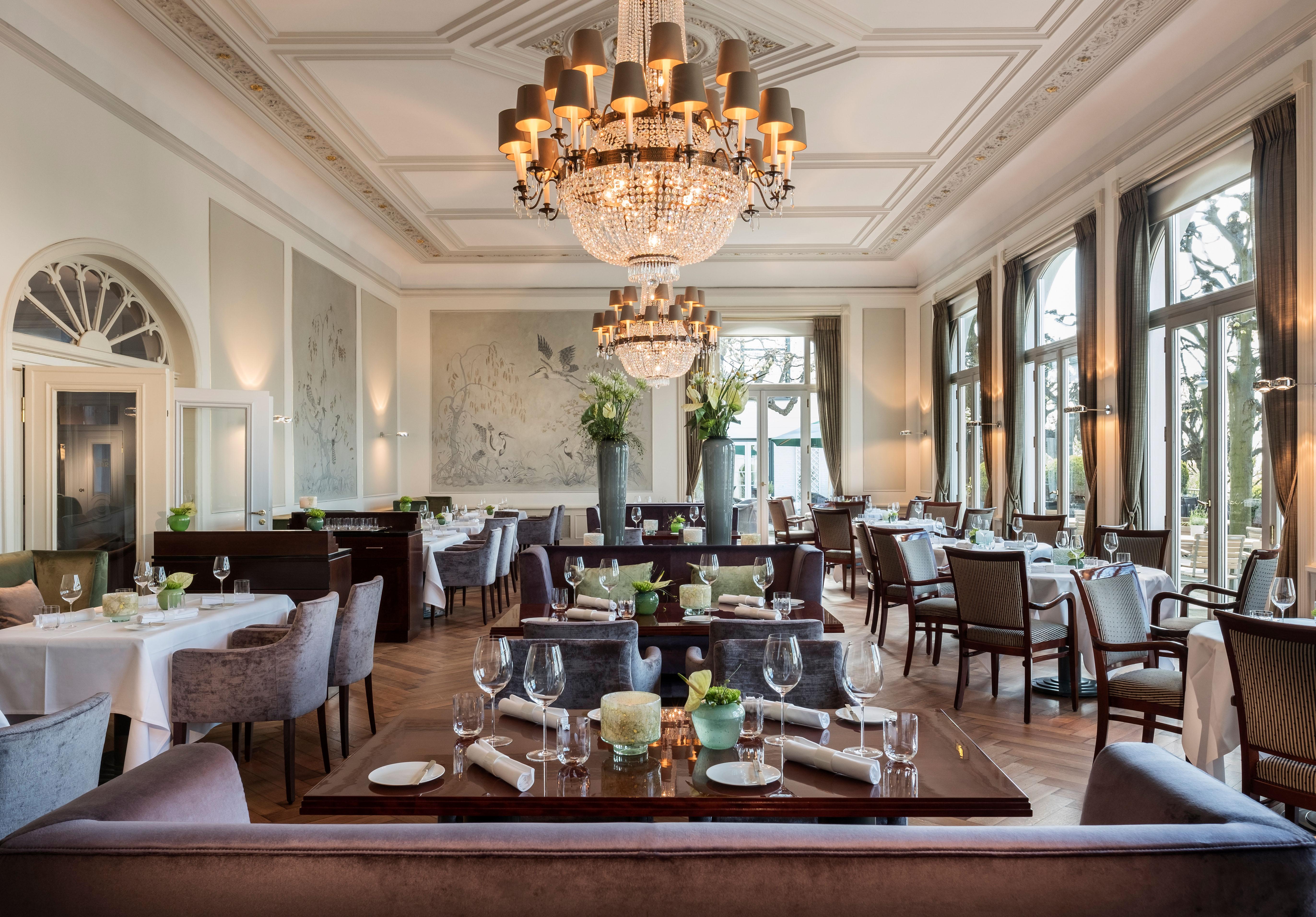 Hotel Louis C. Jacob Hamburg Bagian luar foto Restaurant "La Table du Marché"