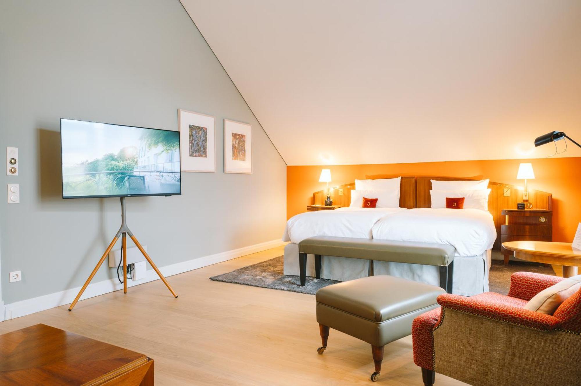 Hotel Louis C. Jacob Hamburg Bagian luar foto A room at the hotel